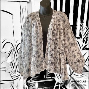 Streetwear Society White, Black & Grey Blouse, Kimono, Duster, Jacket, Lovely